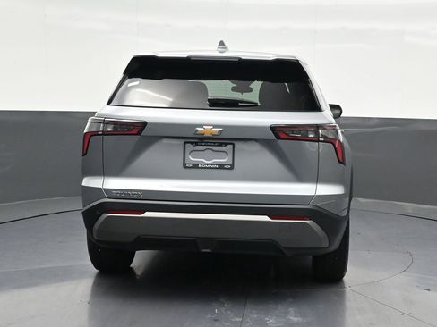 Used 2025 Chevrolet Equinox LT FWD image 4