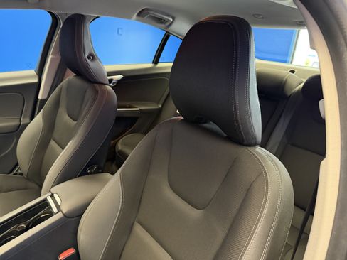 Used 2014 Volvo S60 T5 FWD image 12