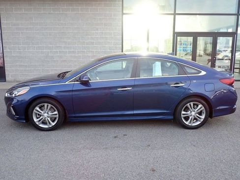 Used 2019 Hyundai Sonata SEL w/ Tech Package 02 FWD image 2