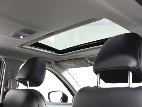 Used 2023 MAZDA CX-5 AWD 2.5 S w/ Preferred Package image 17