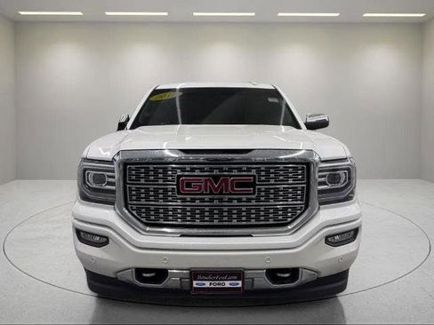Used 2017 GMC Sierra 1500 Denali w/ Denali Ultimate Package AWD/4WD image 2