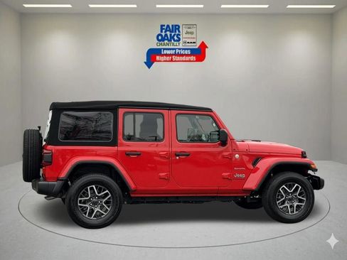 Certified 2024 Jeep Wrangler Sahara image 7