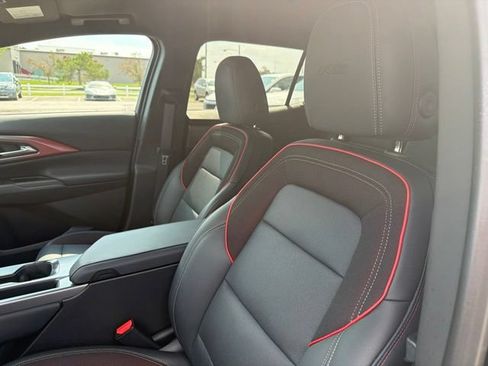 Used 2024 Chevrolet Equinox EV RS FWD image 13