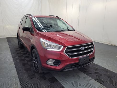 Used 2018 Ford Escape SE w/ SE Sport Appearance Package AWD/4WD image 13