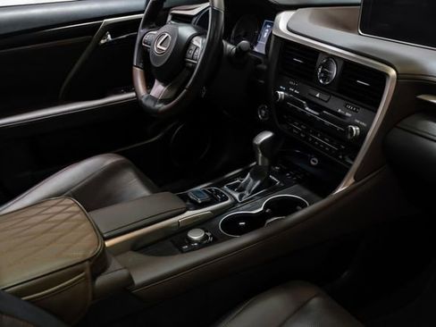 Used 2019 Lexus RX 350 FWD w/ Navigation Package image 29