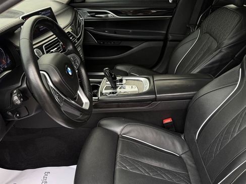 Used 2022 BMW 740i xDrive w/ Premium Package AWD/4WD image 23