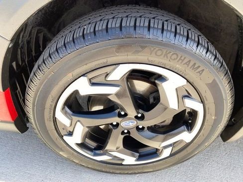 Used 2022 Subaru Crosstrek 2.5i Limited w/ Moonroof Package 2 AWD/4WD image 25