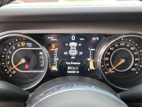 Used 2020 Jeep Wrangler Unlimited Sahara image 17