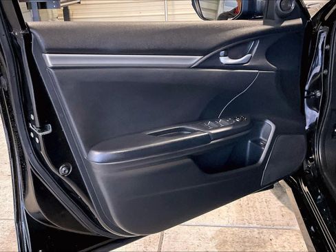 Used 2020 Honda Civic Sport image 23