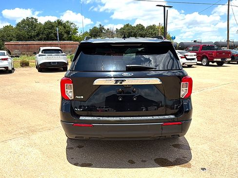 Used 2020 Ford Explorer XLT RWD image 5