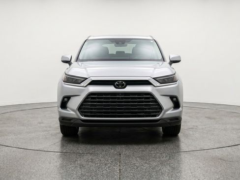 Used 2025 Toyota Grand Highlander FWD image 2