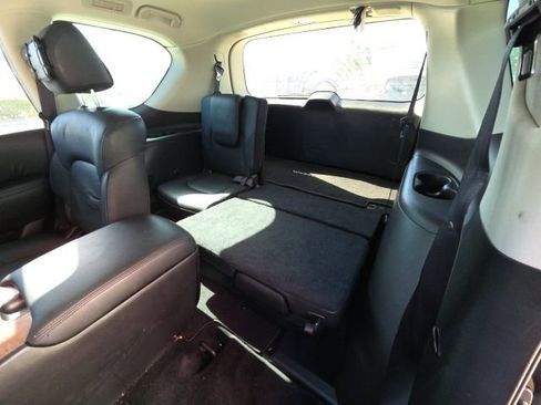 Used 2023 Nissan Armada SL w/ Captain's Chairs Package image 27