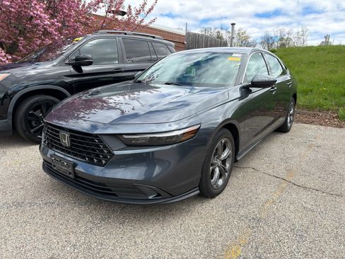 Used 2023 Honda Accord EX image 7
