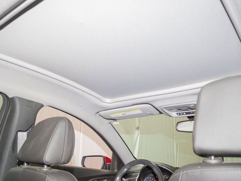 Used 2019 Chevrolet Malibu LT w/ Leather Package image 24