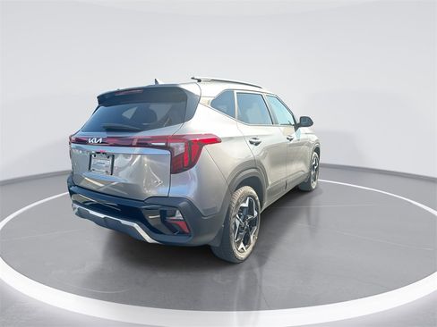 New 2026 Kia Seltos S image 8