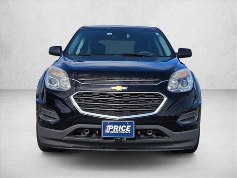 Used 2017 Chevrolet Equinox LS FWD image 2