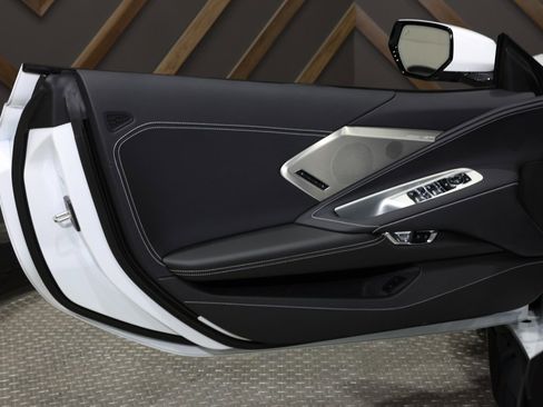 Used 2025 Chevrolet Corvette Z06 image 45