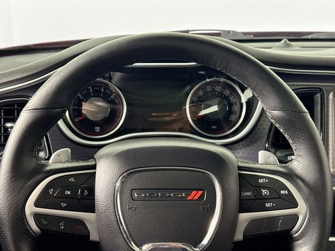 Used 2016 Dodge Challenger R/T Scat Pack w/ Leather Interior Group image 26