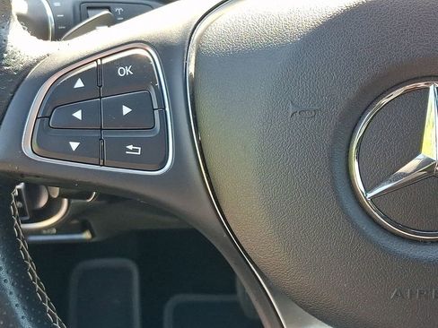 Used 2018 Mercedes-Benz GLA 250 4MATIC image 21
