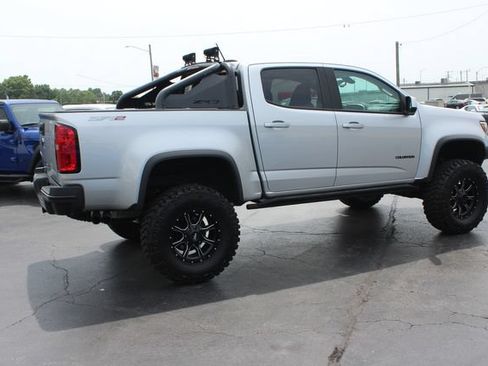 Used 2020 Chevrolet Colorado ZR2 w/ ZR2 Dusk Special Edition AWD/4WD image 12