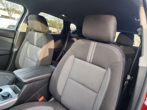 Used 2025 Chevrolet Blazer LT image 21