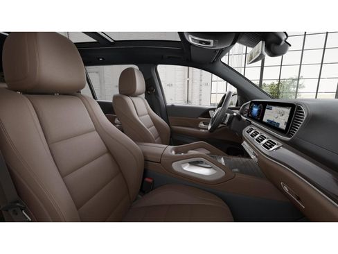 New 2026 Mercedes-Benz GLS 450 4MATIC image 3