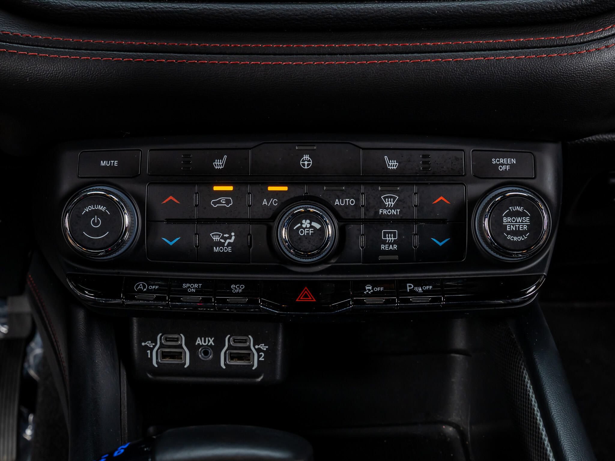 Used 2023 Dodge Durango GT w/ Blacktop Package RWD image 22