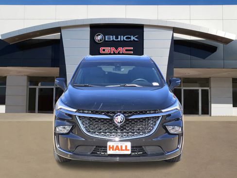 Used 2023 Buick Enclave Avenir w/ Avenir Technology Package image 2