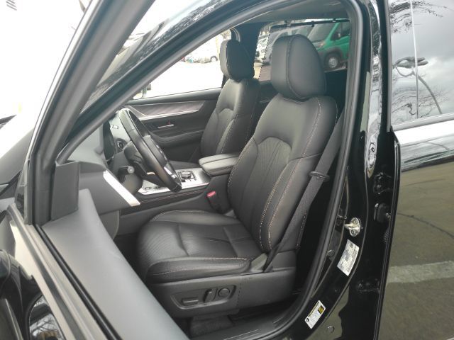 Used 2024 MAZDA CX-90 Plug-In Hybrid w/ Preferred AWD/4WD image 6