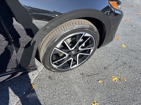 New 2025 Nissan Sentra SR w/ SR Premium Package FWD image 22