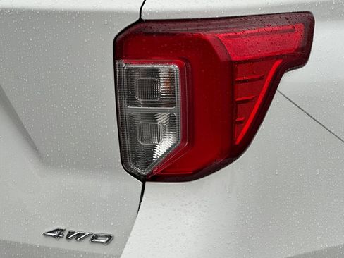 Used 2023 Ford Explorer XLT w/ Equipment Group 202A image 26