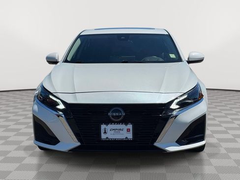 Used 2023 Nissan Altima 2.5 SL FWD image 2