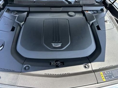 Certified 2024 Cadillac Lyriq Luxury w/ LPO, Floor Liner Package AWD/4WD image 8