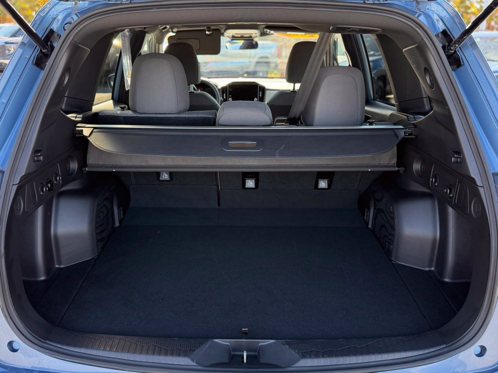 Used 2025 Subaru Forester Premium AWD/4WD image 5