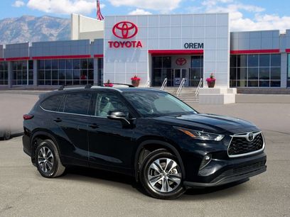 Used 2022 Toyota Highlander XLE