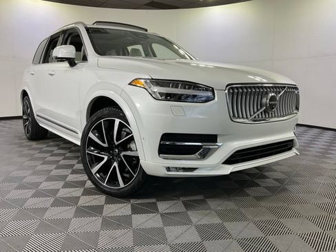 Certified 2023 Volvo XC90 B6 Plus w/ Protection Package Premier AWD/4WD image 43