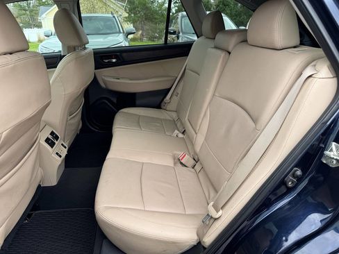 Used 2018 Subaru Outback 3.6R Limited AWD/4WD image 24