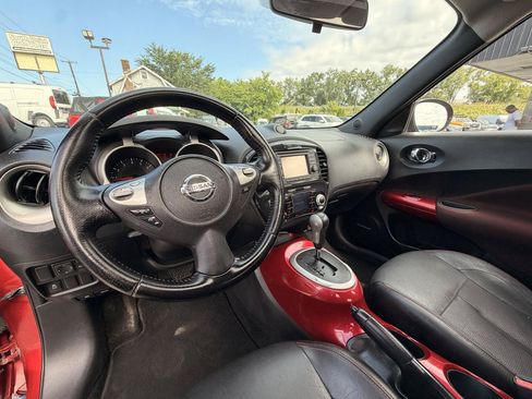 Used 2013 Nissan Juke SL FWD image 11