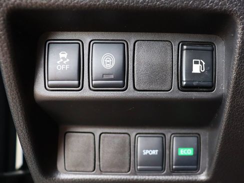 Used 2020 Nissan Rogue S FWD image 42