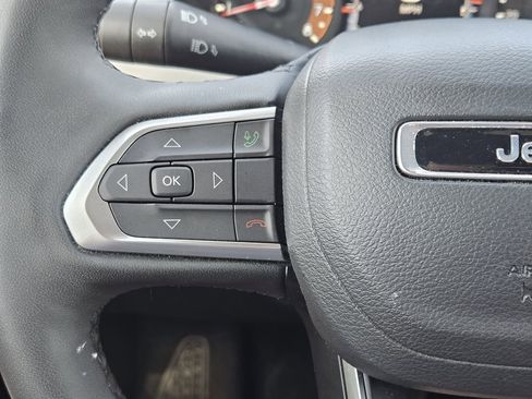 Used 2025 Jeep Compass Limited AWD/4WD image 33