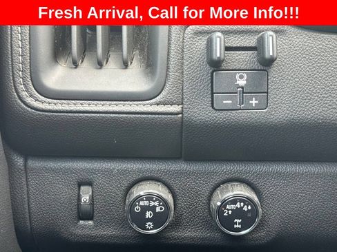Used 2017 GMC Canyon Denali AWD/4WD image 8