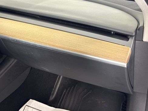 Used 2023 Tesla Model 3 Standard Range RWD image 35