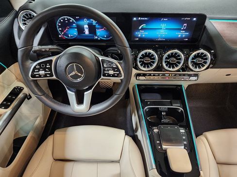 Used 2023 Mercedes-Benz GLA 250 4MATIC image 48