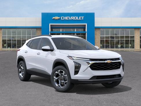 New 2026 Chevrolet Trax LT FWD image 7