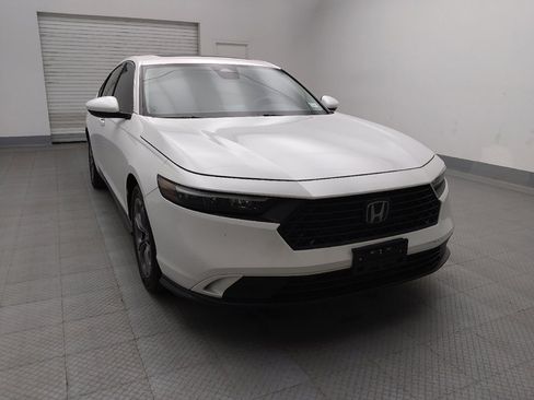 Used 2023 Honda Accord EX image 14