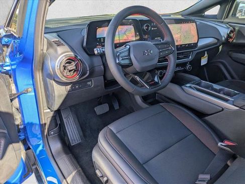 New 2026 Chevrolet Equinox EV RS FWD image 3