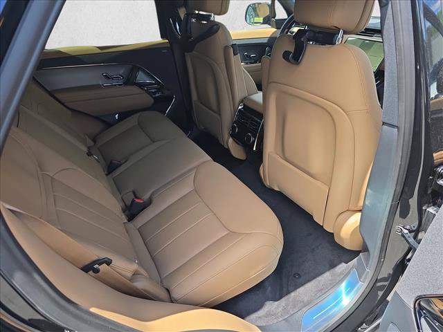 New 2026 Land Rover Range Rover Sport SE AWD/4WD image 11