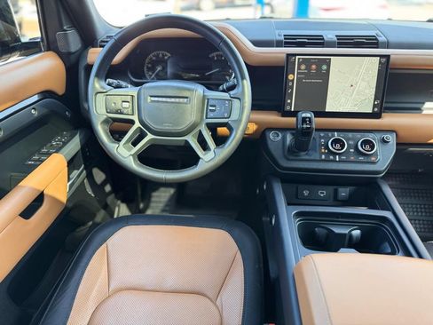 Used 2023 Land Rover Defender 110 X-Dynamic SE AWD/4WD image 25