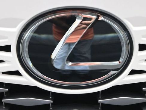 Certified 2023 Lexus RX 350 Premium w/ Cold Area Package FWD image 29