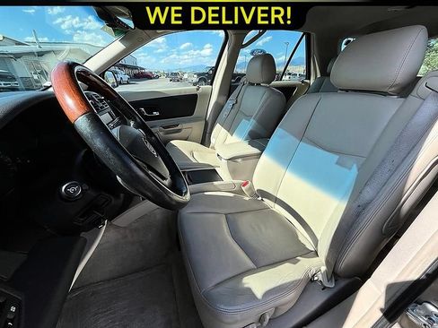 Used 2004 Cadillac SRX w/ Preferred Equipment Group AWD/4WD image 9